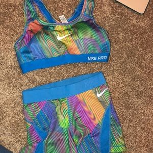 Set of Nike pros ! Sports bra & spandex
